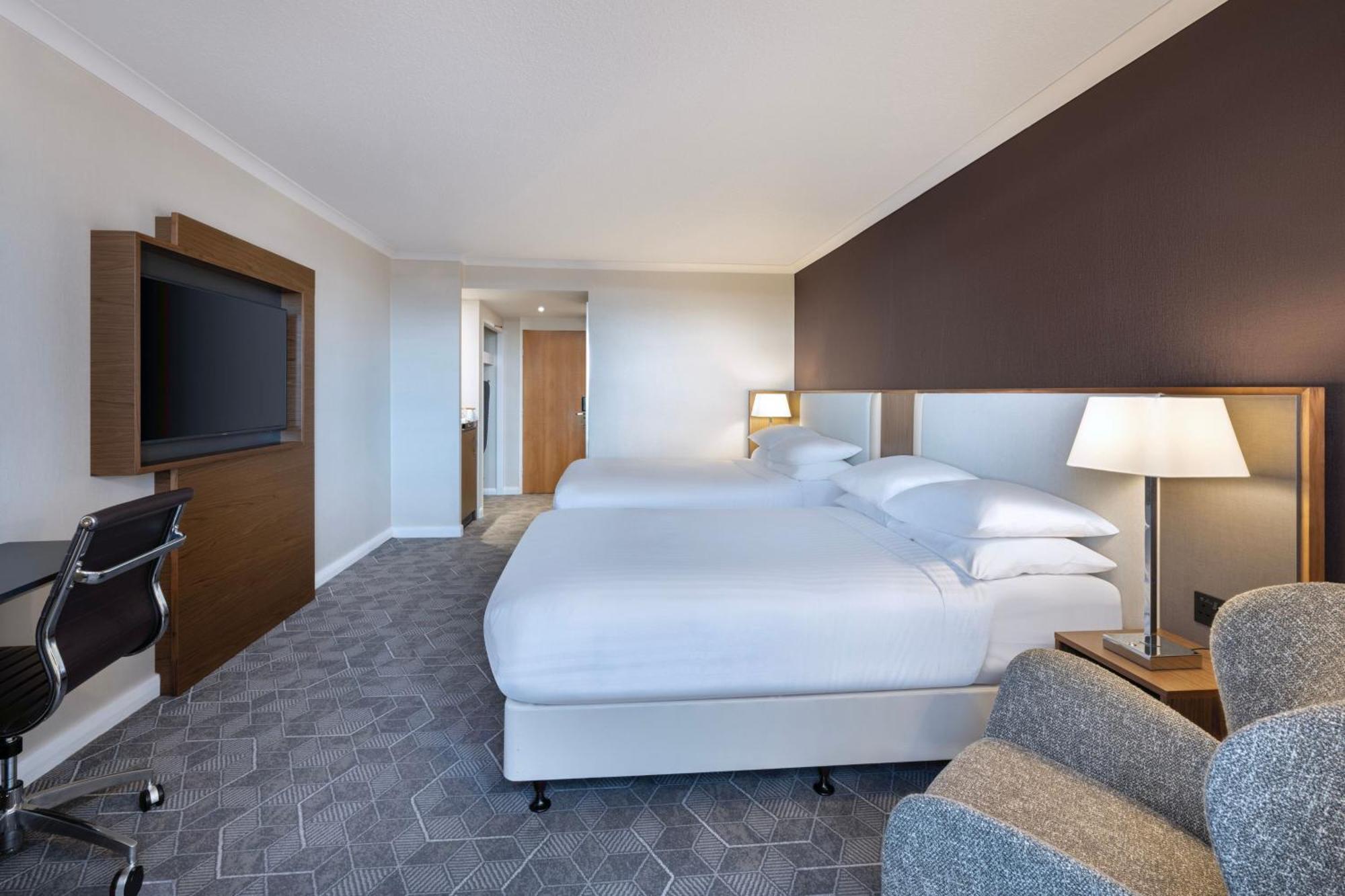 Delta Hotels By Marriott Bristol City Centre Exterior photo
